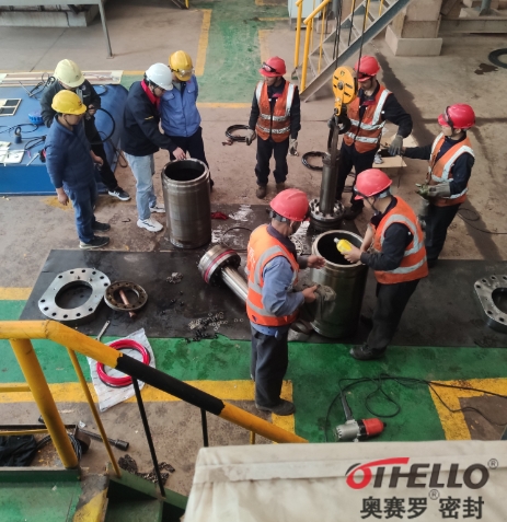 液压密封现场应用带logo.jpg