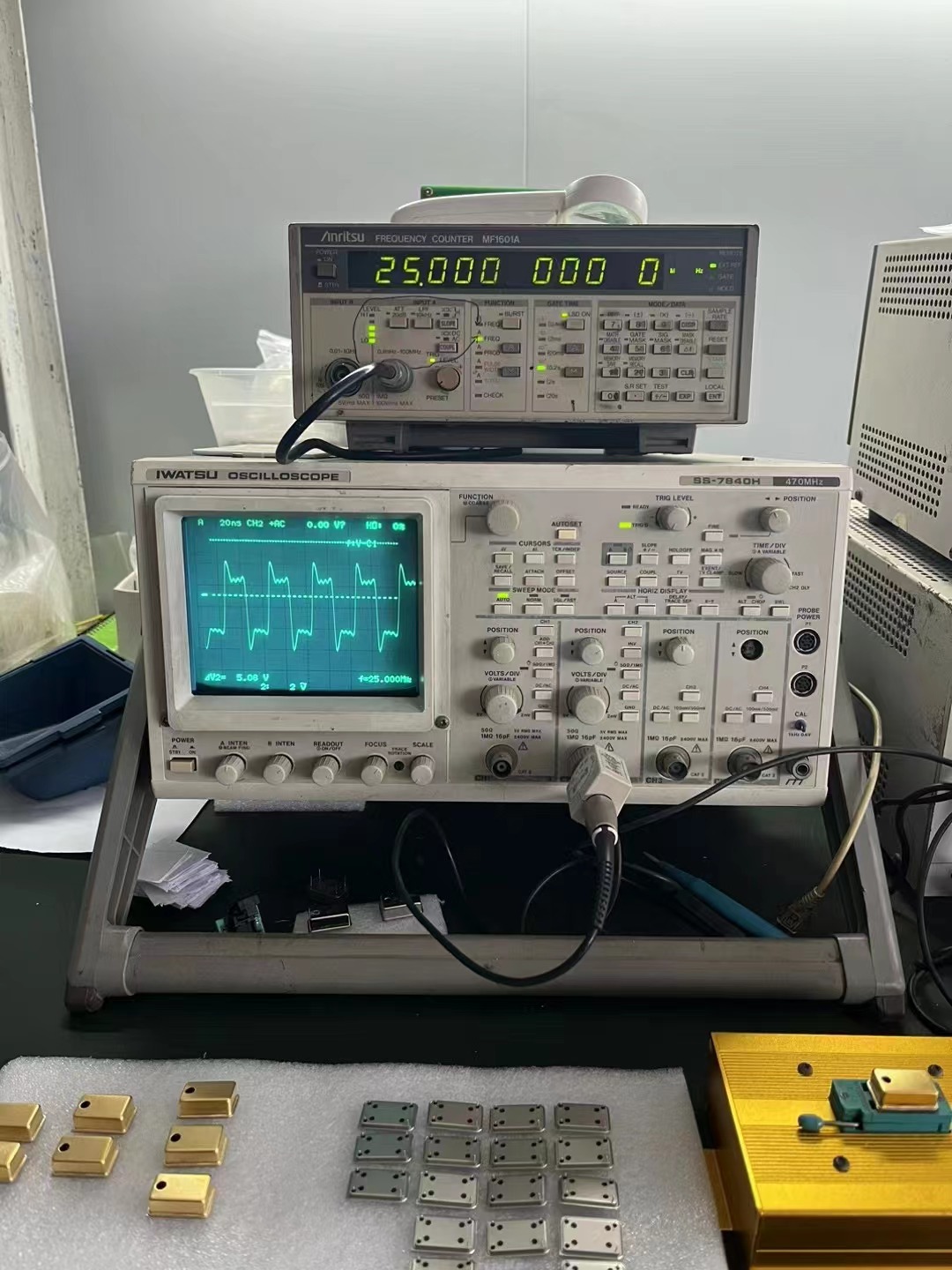 示波器测有源晶振为何不是方波而是三角波？